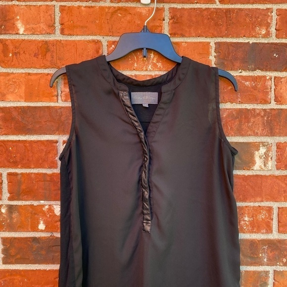 Anthropologie Sunday in Brooklyn Small Black Sleeveless Vneck Leather Trim - Picture 2 of 9